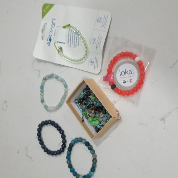 Blue Kyanite , labradite ,tourmaline and tigers eyes Bundle of (5) Bracelets - Picture 1 of 14
